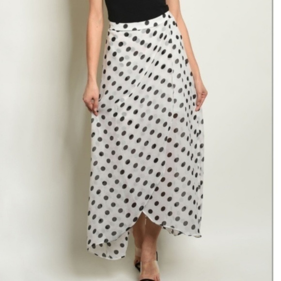 C.C. Boutique Dresses & Skirts - NWT Polka Dot Chiffon Overlay Tulip Maxi Skirt